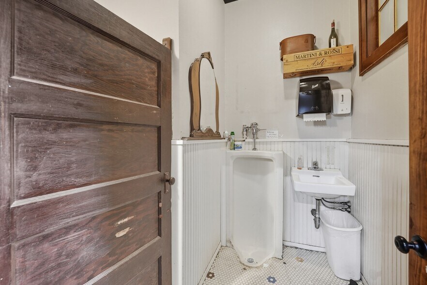 More Photos Of 4 Ames St, Greenfield Restaurant For Sale