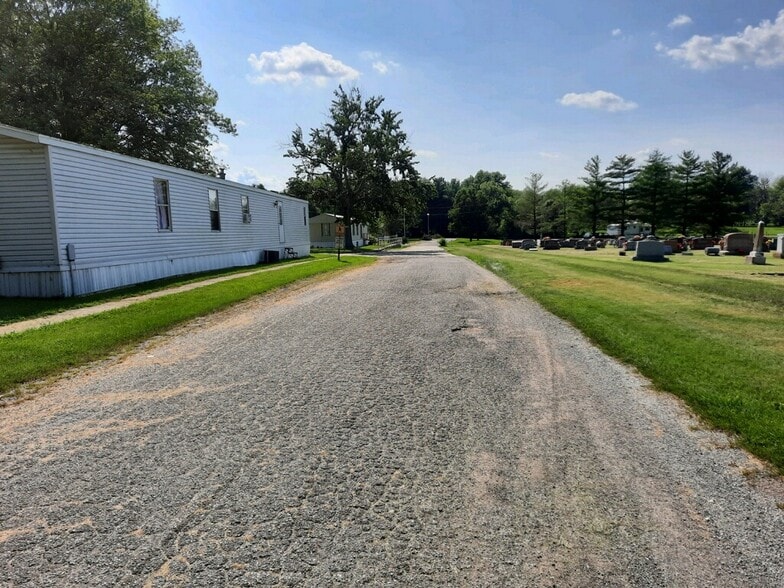 More Photos Of 321 N All Seasons Rd, Geff Manufactured Housing Mobile Home Park For Sale