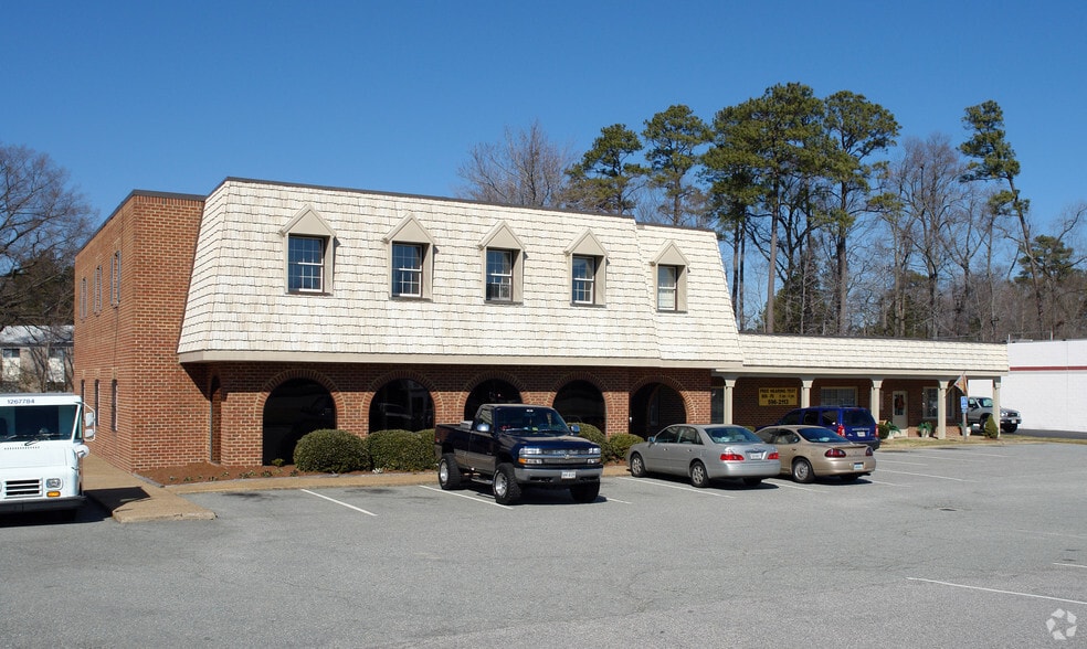 More Photos Of 727 J Clyde Morris Blvd, Newport News Office For Sale