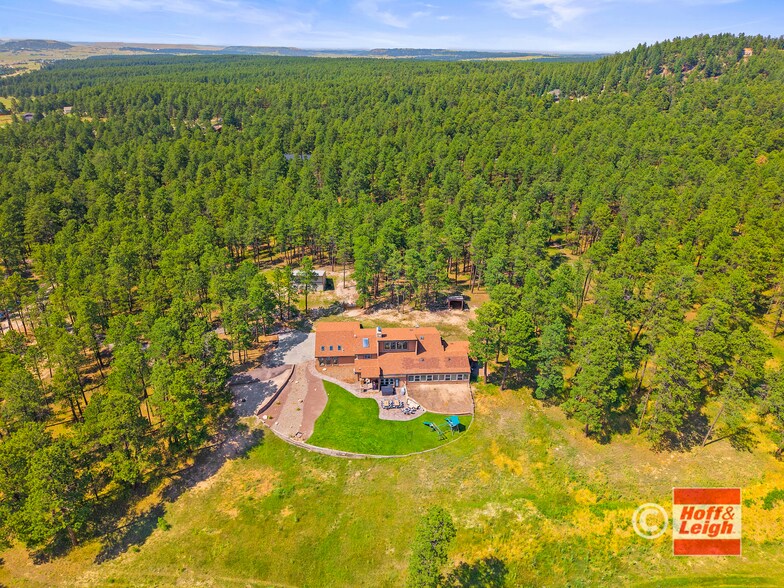 More Photos Of 4225 Walker Rd, Colorado Springs Flex For Sale