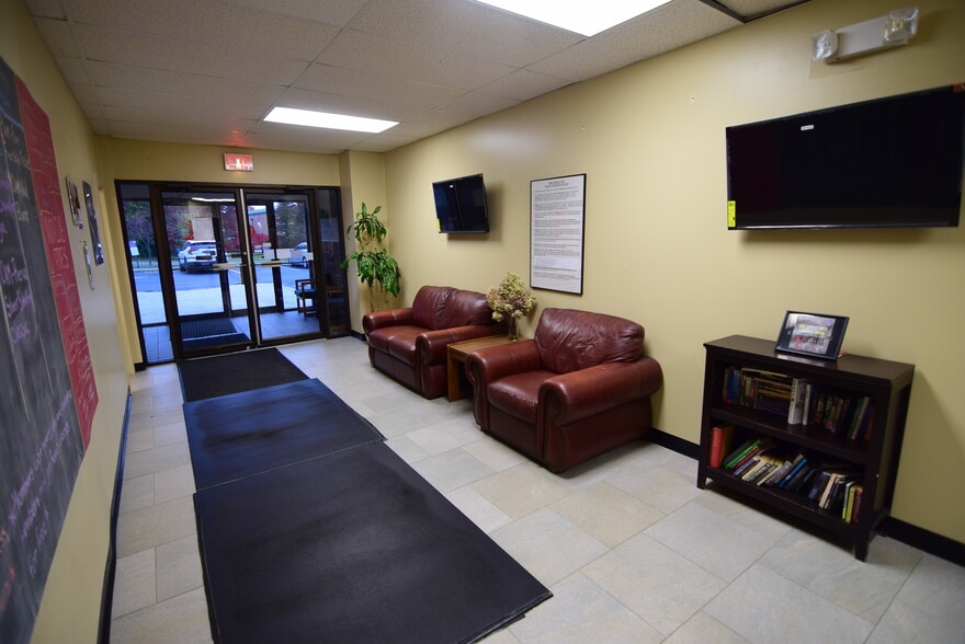 More Photos Of 1510-1520 Martin St, State College Sports And Entertainment For Lease