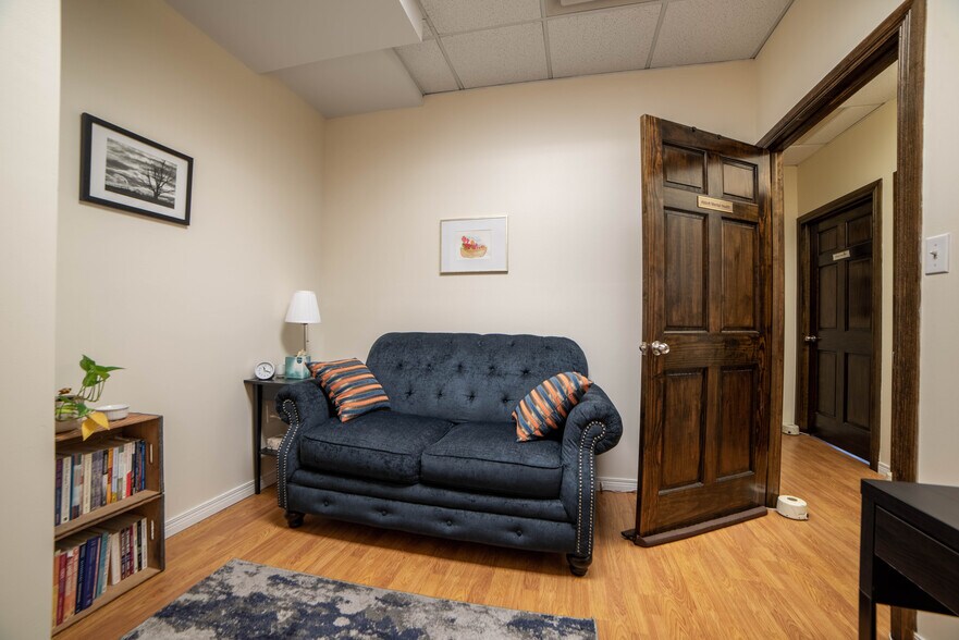 More Photos Of 164 20th St, Brooklyn Office For Lease