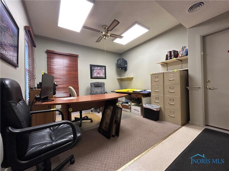 More Photos Of 446 N Wood St, Fremont Warehouse For Sale