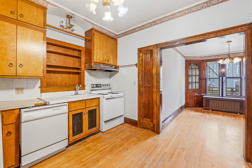 More Photos Of 181 S Main St, Markesan Office Residential For Sale