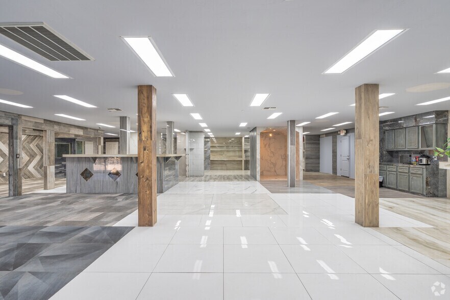 More Photos Of 130 Mitchell Rd, Houston Warehouse For Lease