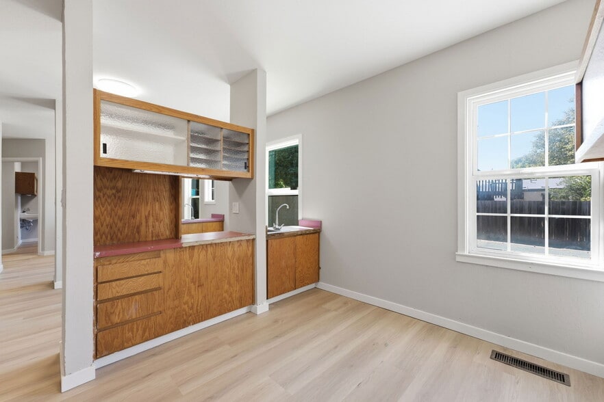 More Photos Of 2890 Concord Blvd, Concord Medical For Sale