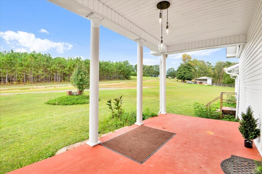 More Photos Of 220 Burgett rd, Susan Moore Specialty For Sale