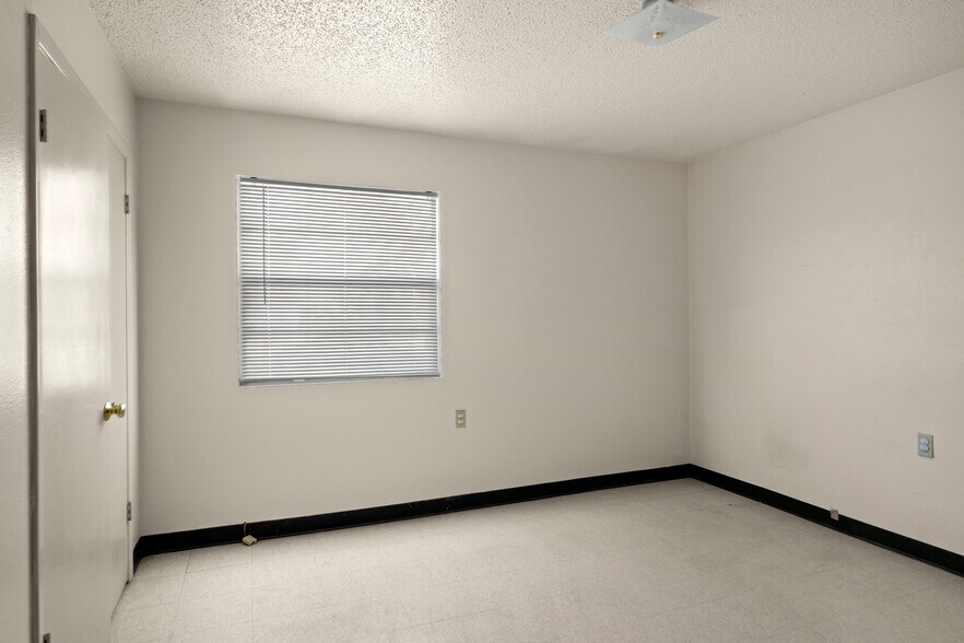 More Photos Of 5314 Blanco Ave, El Paso Office Residential For Sale