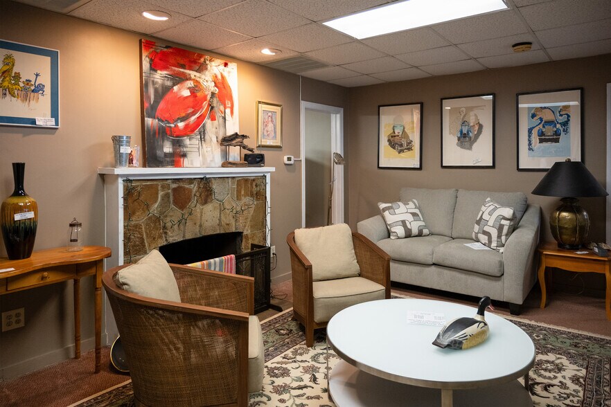 More Photos Of 700 Washington St, Hanover Freestanding For Sale