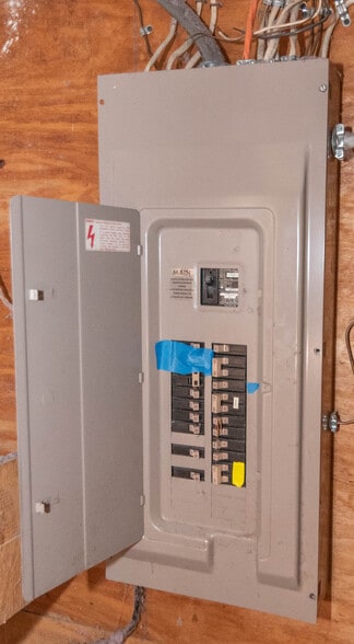 More Photos Of 4905 Liberty Heights Ave, Gwynn Oak Storefront Retail Residential For Sale