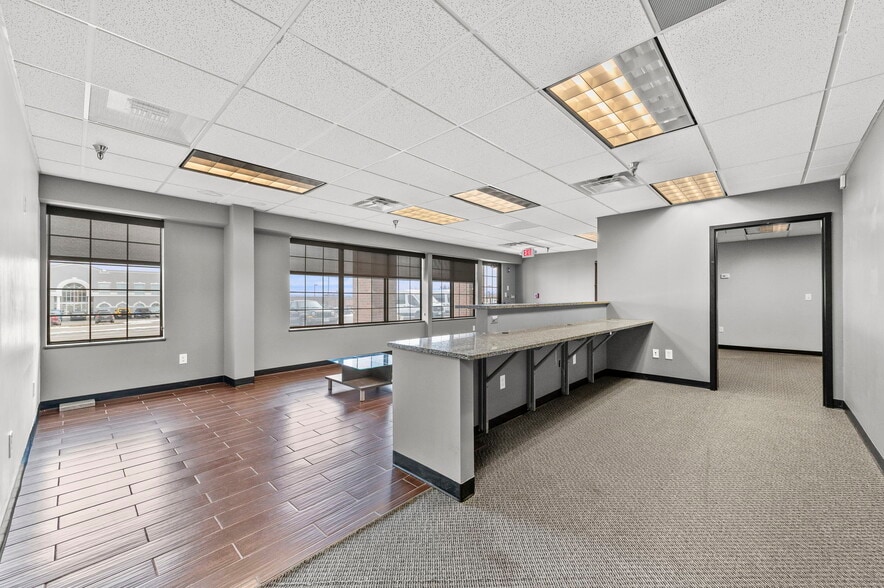 More Photos Of 3730 S Elizabeth St, Independence Medical For Lease