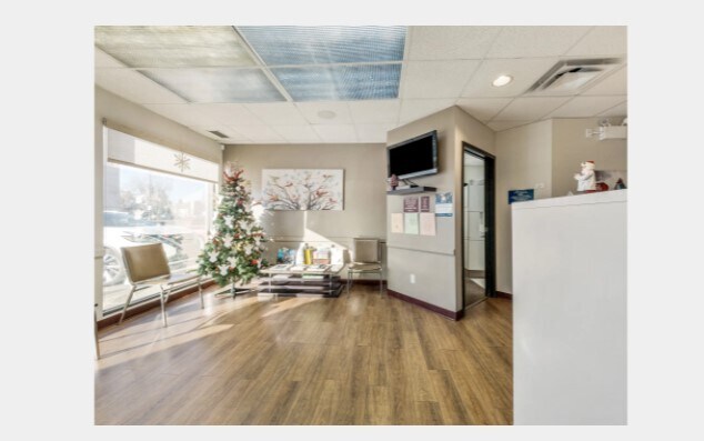 More Photos Of 1111 Mayor Magrath Dr S, Lethbridge Storefront For Lease