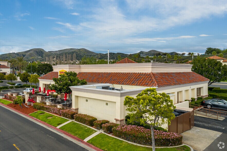 Primary Photo Of 26712 Portola Pky, Foothill Ranch Restaurant For Sale
