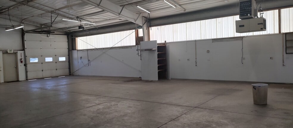 More Photos Of 409 Delozier Dr, Fort Collins Warehouse For Lease