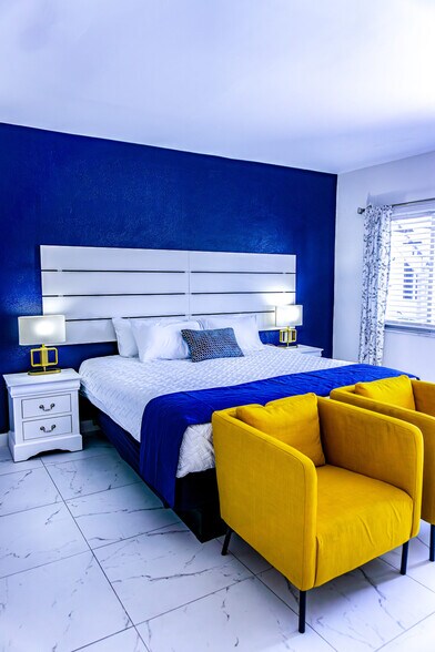 More Photos Of 4553 Bougainvillea Dr, Lauderdale By The Sea Hotel For Sale