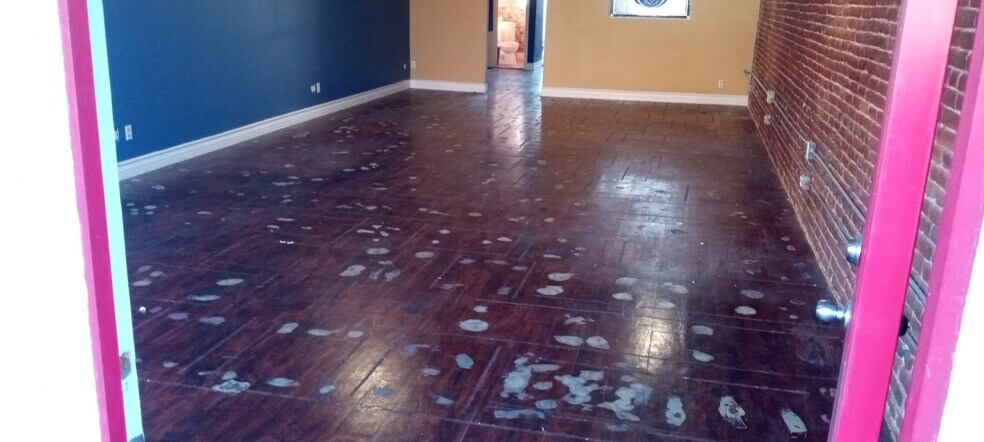 More Photos Of 1852 E 1st St, Los Angeles General Retail For Sale