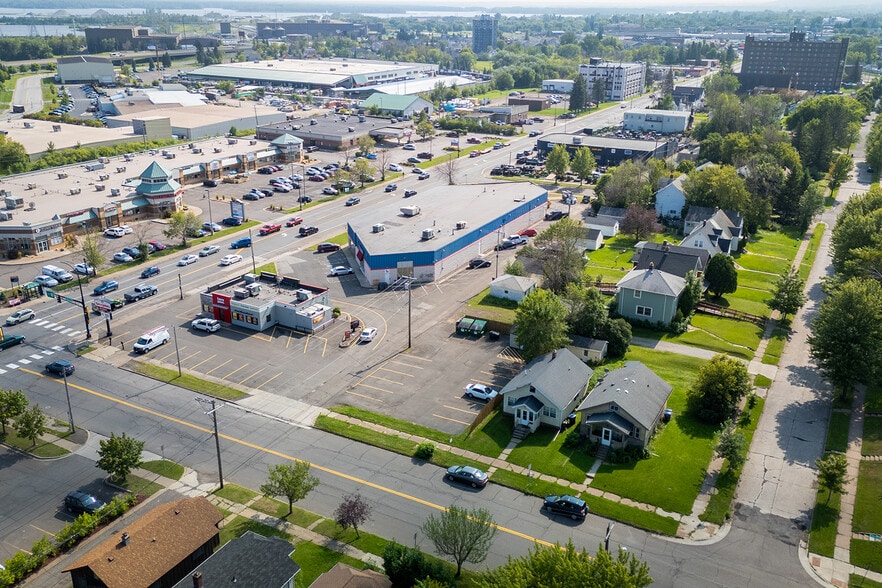 More Photos Of 4615 Grand Ave, Duluth Freestanding For Sale