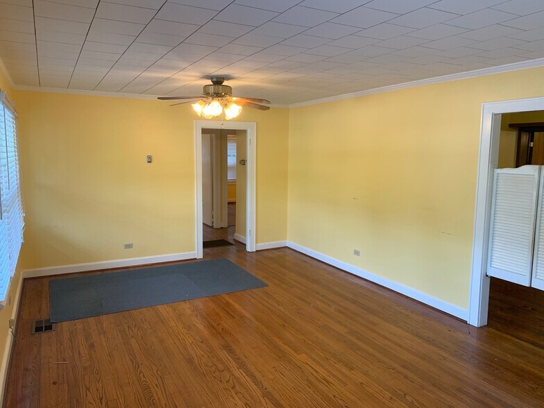 More Photos Of 1201 S Alabama Ave, Monroeville Office For Sale