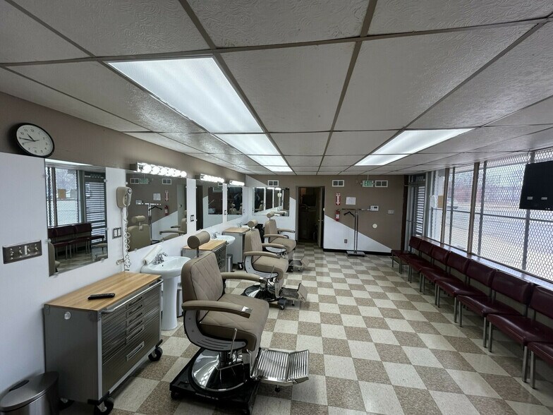 More Photos Of 2052 Broadway, Gary General Retail For Lease