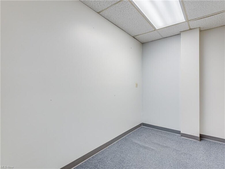 More Photos Of 680 E Market St, Akron Loft Creative Space For Lease