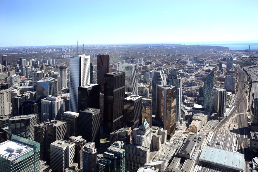 More Photos Of 130 King St W, Toronto Office For Lease