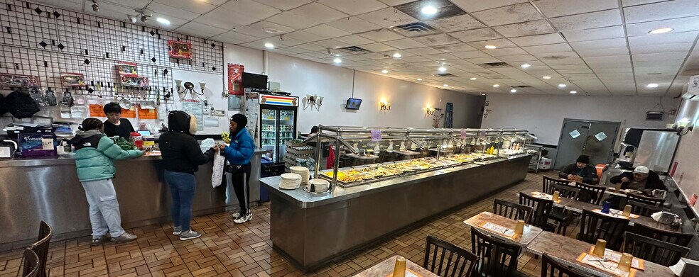 More Photos Of 2030 Jerome Ave, Bronx General Retail For Lease