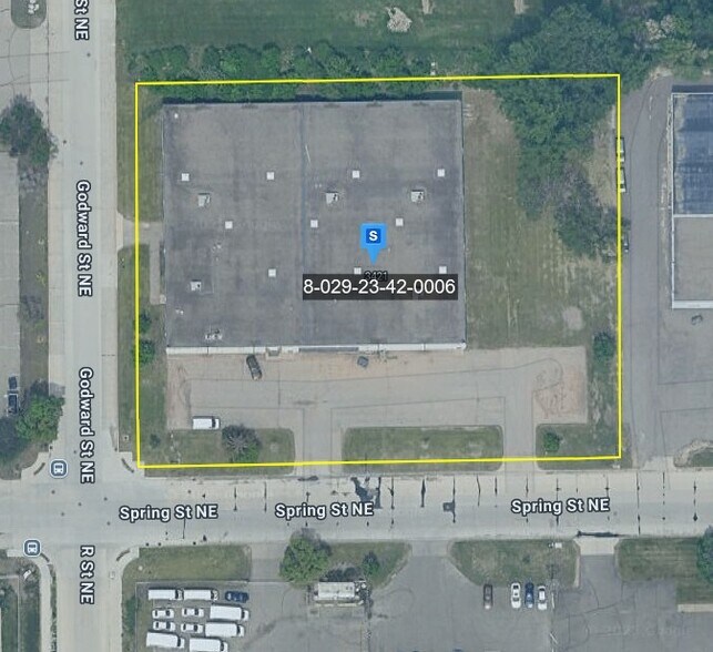 More Photos Of 3401 NE Spring St, Minneapolis Manufacturing For Sale