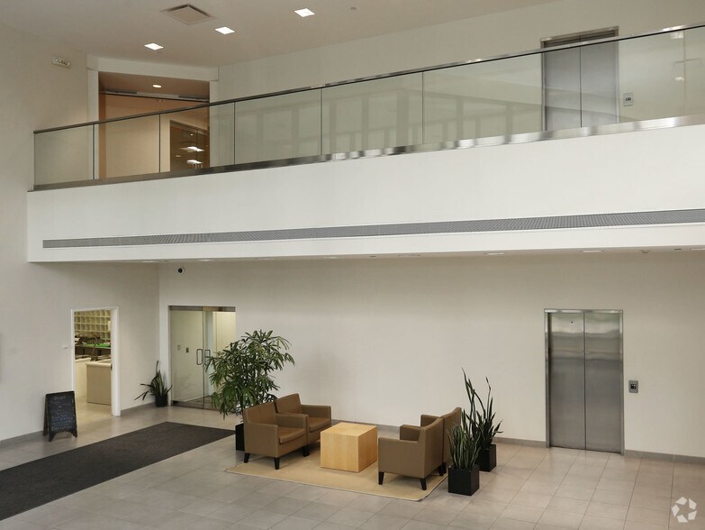 More Photos Of 1 Waterview Dr, Shelton Light Distribution For Lease