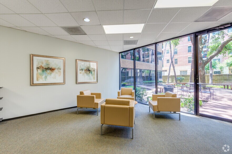 More Photos Of 1502 Augusta Dr, Houston Office For Lease