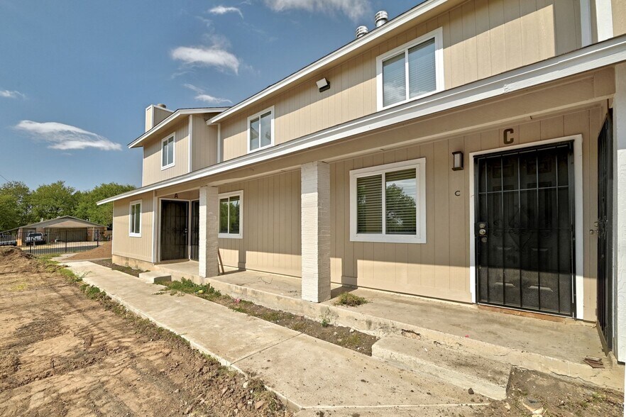 More Photos Of 6709 Wentworth Dr, Austin Apartments For Sale