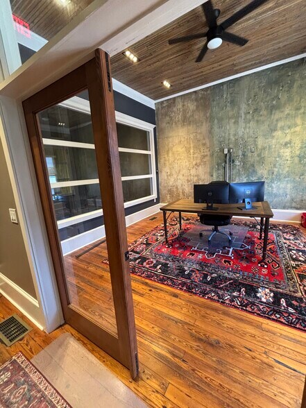 More Photos Of 18 E Candler St, Winder Office For Lease