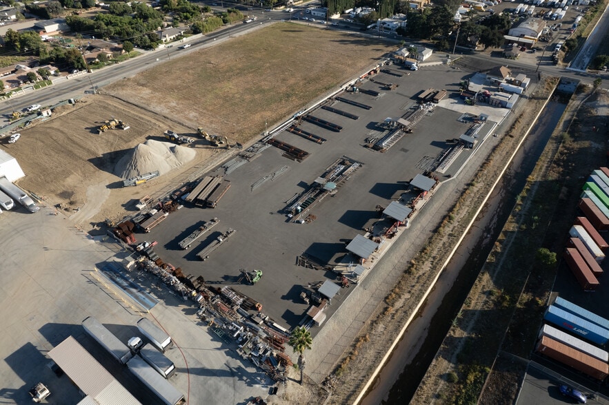More Photos Of 3612 Philadelphia St, Chino Land For Lease