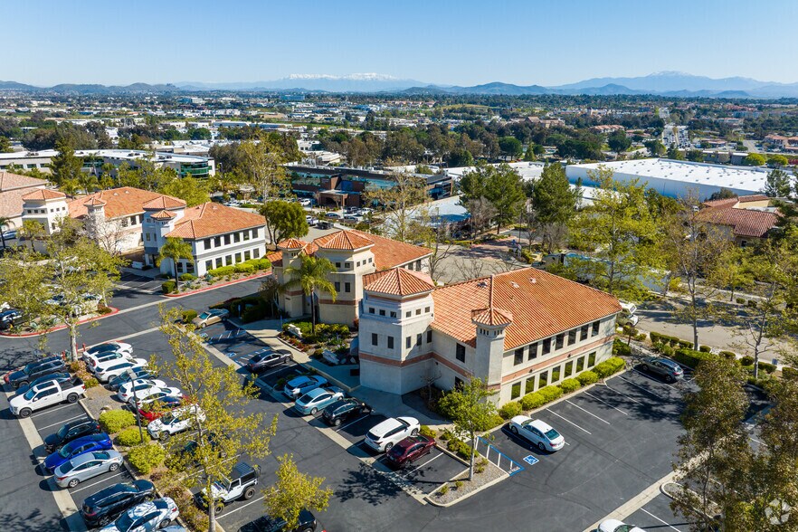 More Photos Of 43533 Ridge Park Dr, Temecula Loft Creative Space For Lease