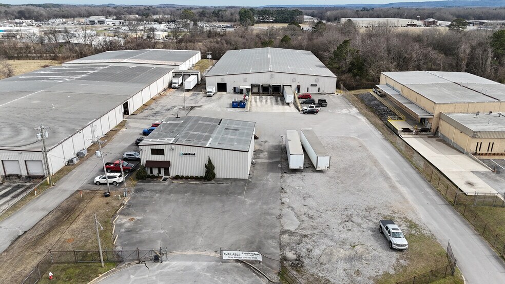 Primary Photo Of 201 Pride Ln, Decatur Unknown For Lease