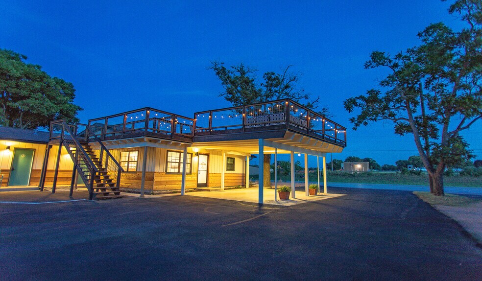More Photos Of 14818 US-290 E, Stonewall Hotel For Sale