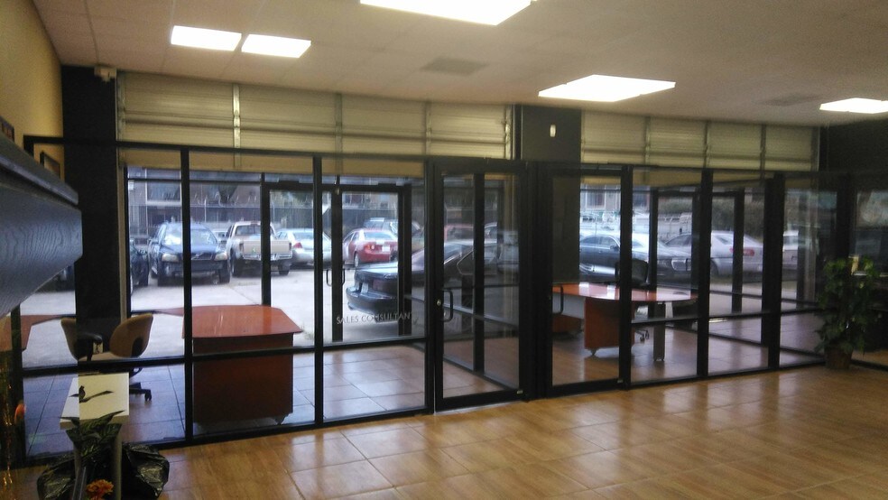 More Photos Of 15455 Kuykendahl Rd, Houston Auto Dealership For Sale