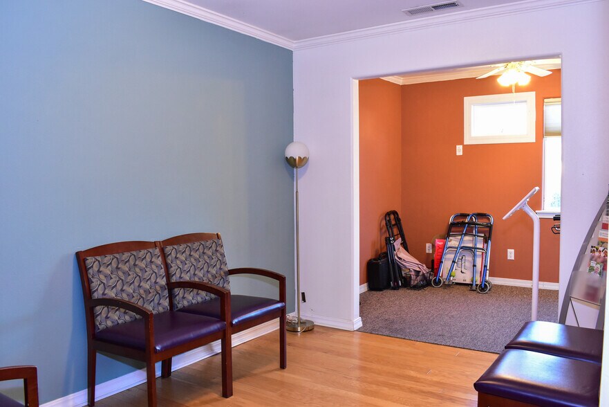 More Photos Of 1016 Court St, Medford Medical For Sale