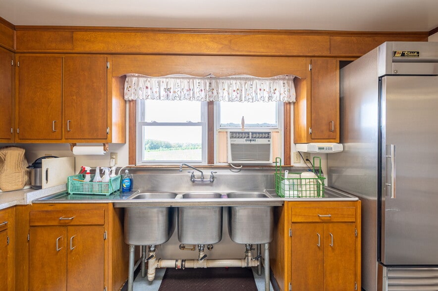 More Photos Of 2482 June Bug Rd, Vale Specialty For Sale