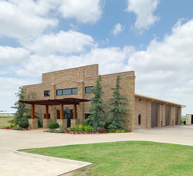 Primary Photo Of 395 NE 31st St, Newcastle Warehouse For Lease