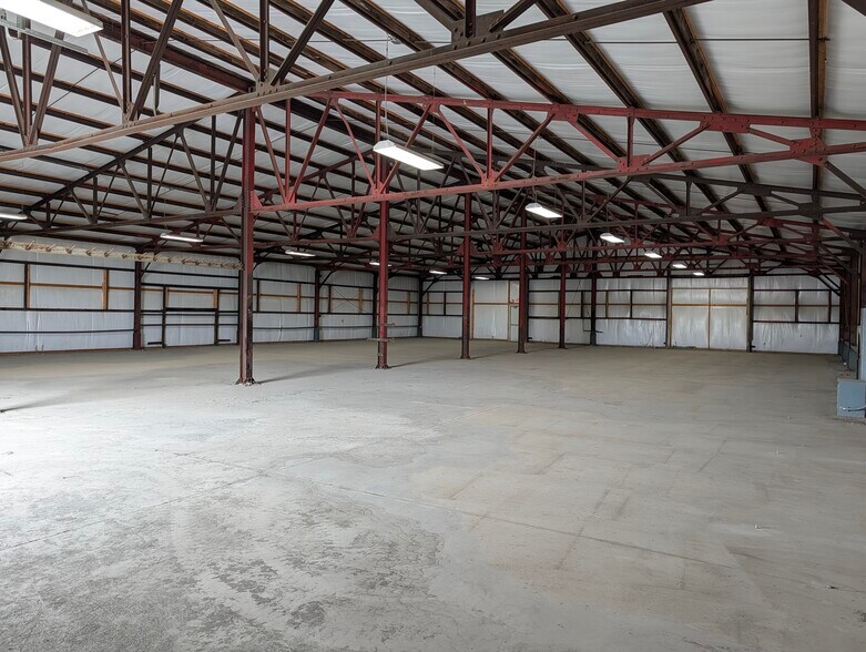 More Photos Of 35 Beers Way, Wind Gap Warehouse For Lease