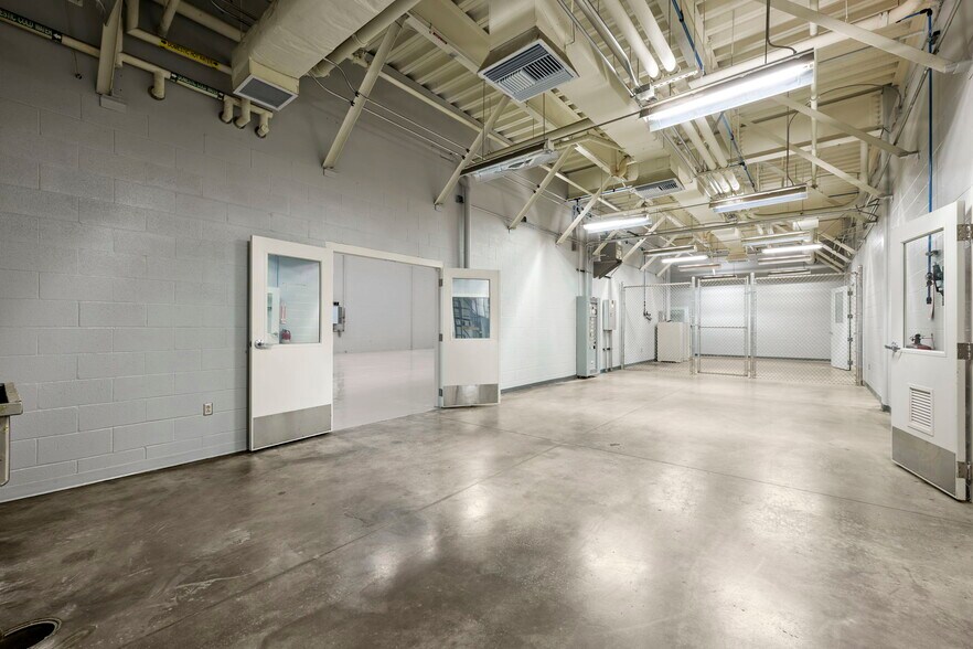 More Photos Of 801 N 2nd St, Berthoud Distribution For Sale