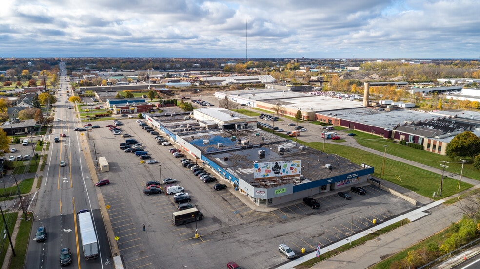 More Photos Of 1322-1384 Lyell Ave, Rochester Unknown For Lease