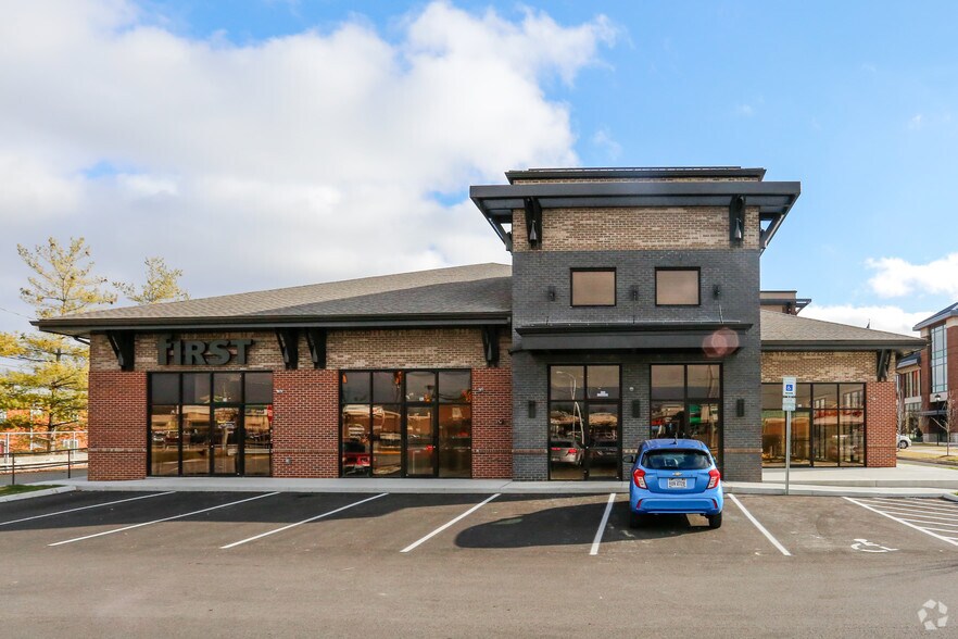 More Photos Of 431 S Locust St, Oxford Unknown For Lease