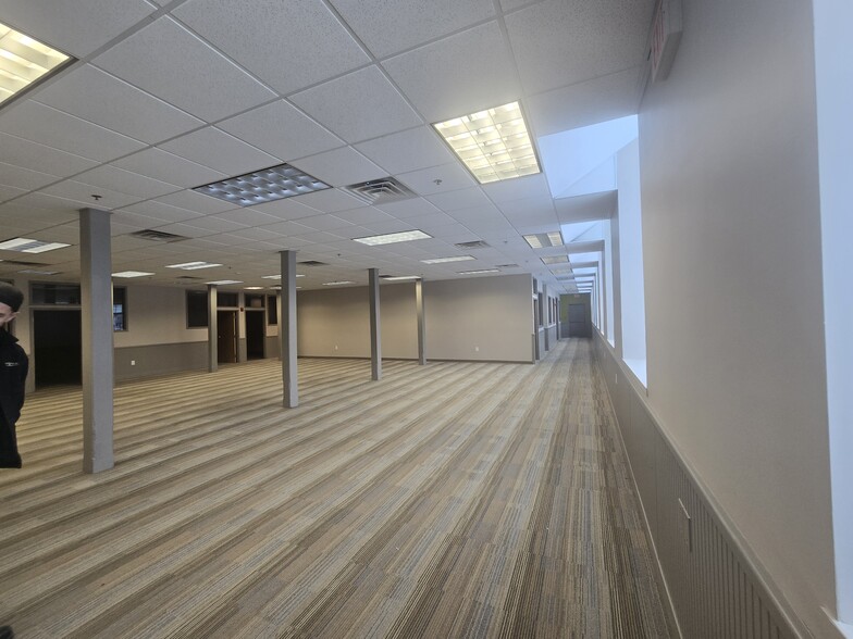 More Photos Of 1174 Kingstown Rd, South Kingstown Office For Lease