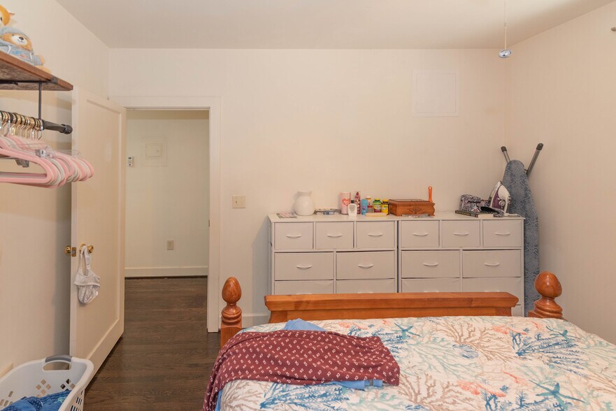 More Photos Of , Arbutus Multifamily For Sale