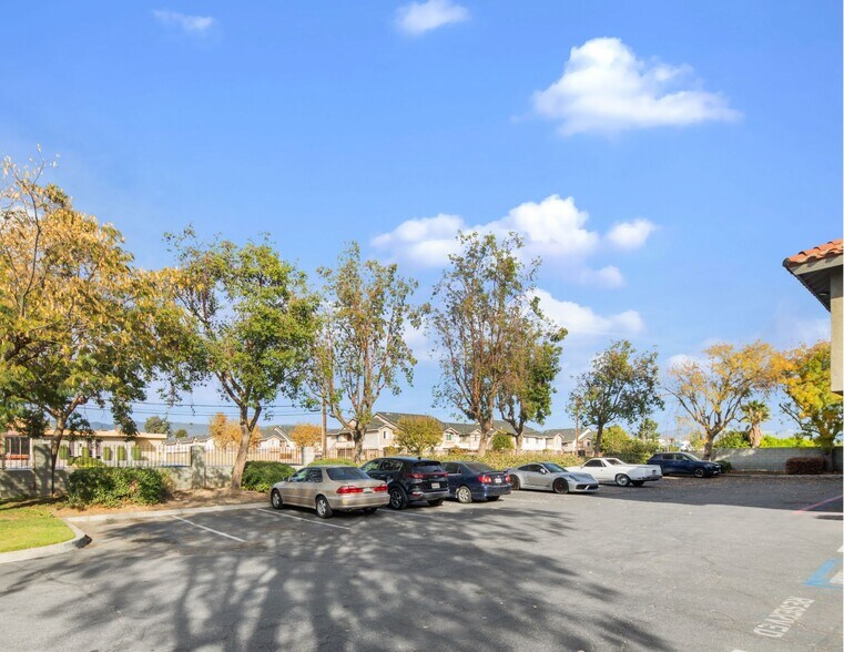 More Photos Of 1531 W Rialto Ave, Fontana Apartments For Sale
