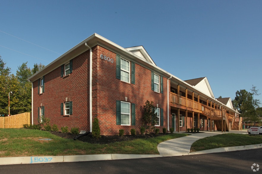 Primary Photo Of 6800 Crawford Crossing Pl, Louisville Apartments For Sale