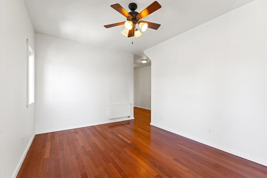 More Photos Of 829 2nd St, Mukilteo Office Residential For Sale