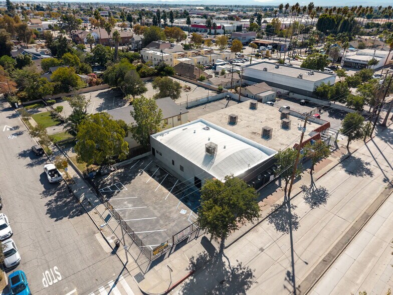 More Photos Of 570 N Towne Ave, Pomona Storefront Retail Office For Lease