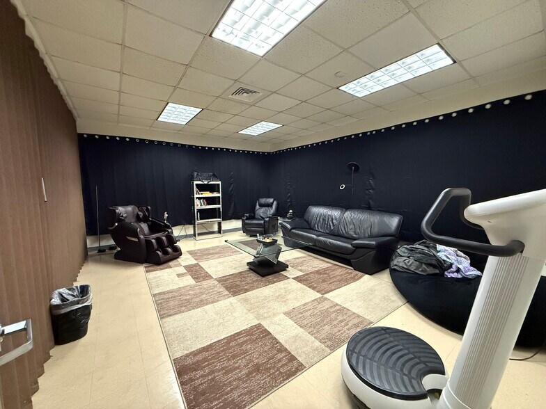 More Photos Of 991 3rd St, Daytona Beach Office For Sale